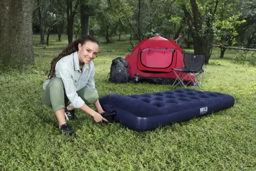 Egyszemélyes vendégágy beépített pumpával 183 x 76 x 23 cm